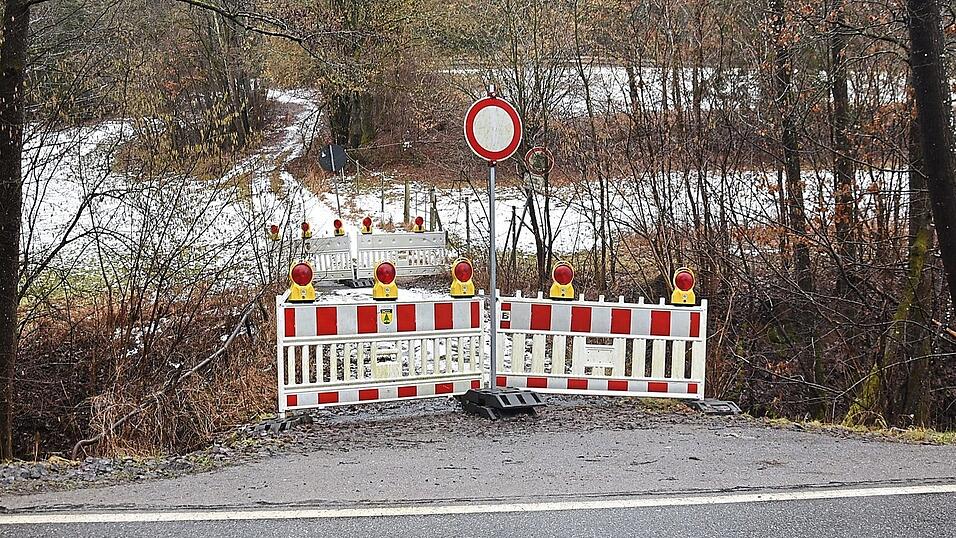 Eine gesperrte Br&uuml;cke ebi Forstm&uuml;hle f&uuml;hrt seit fast zwei Jahren dazu, dass der dahinterliegende Forst schlecht befahrbar ist.