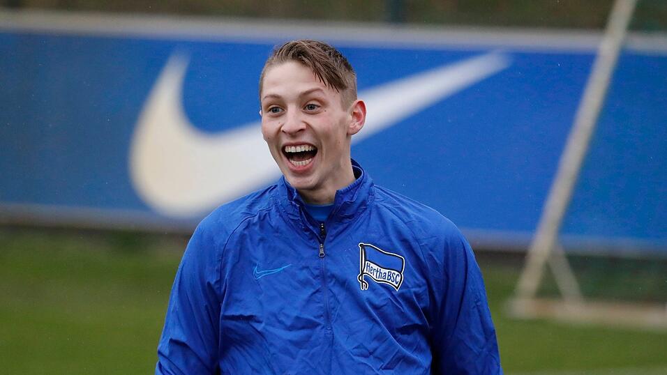 Palko Dardai ist aktuell bei Hertha BSC unter Vertrag und kommt bislang auf neun Bundesliga-Einsätze. Kurios: Sein Vater war zwischendurch sein Trainer bei den Hertha-Profis. Palko Dardai ist aktuell bei Hertha BSC unter Vertrag und kommt bislang auf neun Bundesliga-Einsätze. Kurios: Sein Vater war zwischendurch sein Trainer bei den Hertha-Profis.