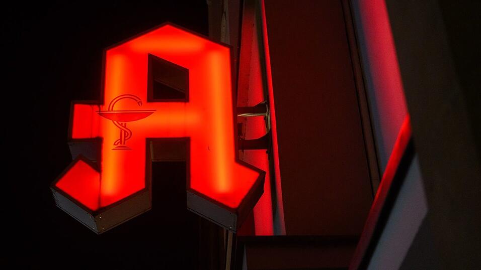 Das Pharmaunternehmen Zentiva hat eine Charge des Medikaments Ibuflam mit dem Wirkstoff Ibuprofen von Gro&szlig;h&auml;ndlern und Apothekern zur&uuml;ckgerufen. (Symbolbild)