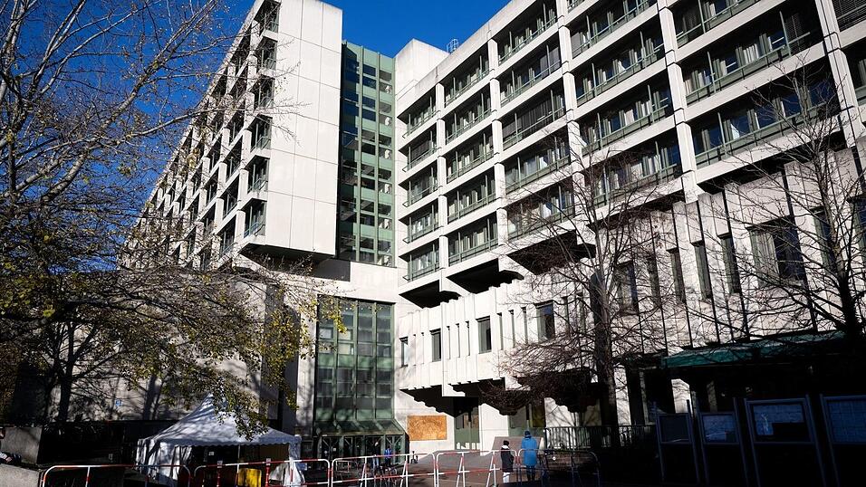 Die Gerichte im Strafjustizzentrum sollen bald in einen Neubau umziehen. (Archivbild)