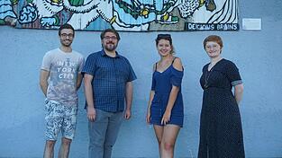 Das Orga-Team des Landshuter Sprechakt-Poetry-Slams (von links): Pascal Simon, Sebastian Geiger, Laura Hybner und Sandra Schörghuber.