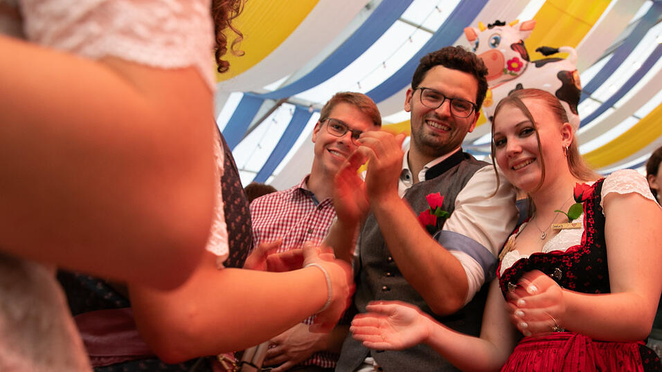 Die Partybilder vom Samstag, 16. August, aus dem Festzelt Reisinger. Die Partybilder vom Samstag, 16. August, aus dem Festzelt Reisinger.