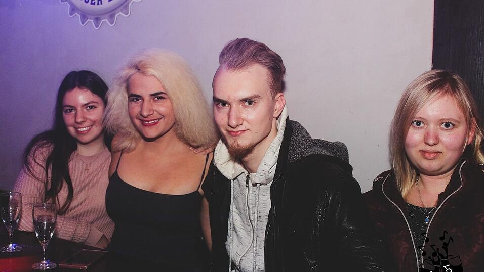 Beste Stimmung am Wochenende im Never Loose in Straubing.