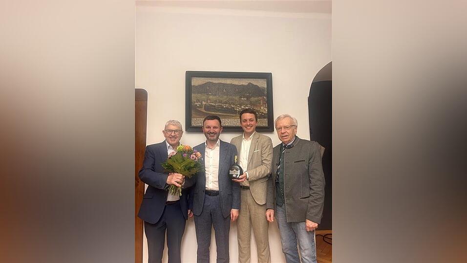 Mit 88,4 Prozent gelingt B&uuml;rgermeister Markus Hofmann am Sonntag ein klarer Wahlerfolg.