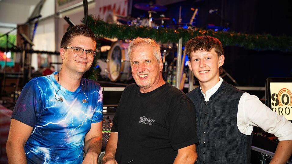 Die Partybilder vom Freitag, 14. August, aus dem Festzelt Greindl. Die Partybilder vom Freitag, 14. August, aus dem Festzelt Greindl.