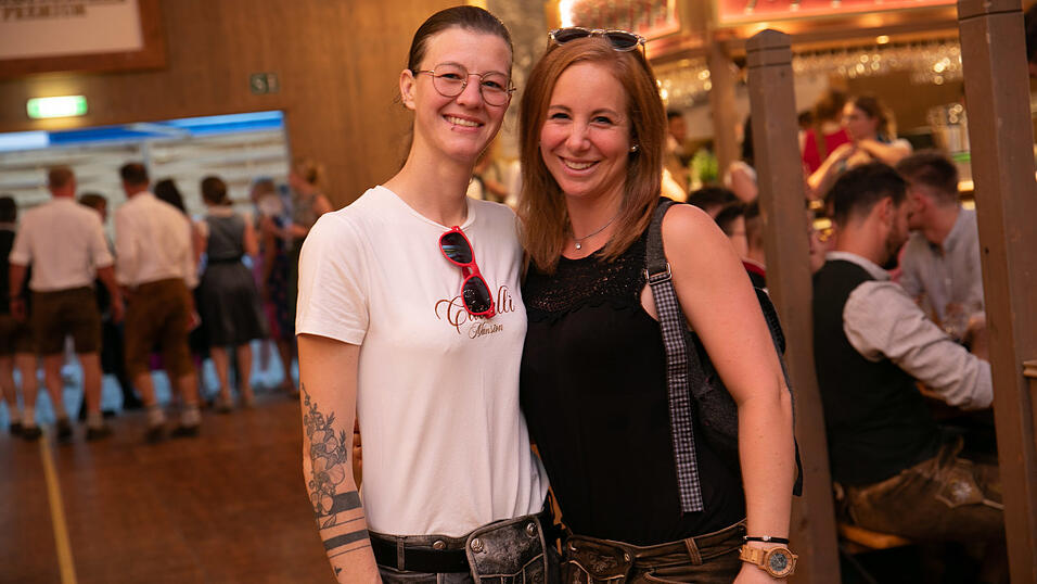 Die Partybilder vom Donnerstag, 14. August, aus dem Festzelt Krönner. Die Partybilder vom Donnerstag, 14. August, aus dem Festzelt Krönner.