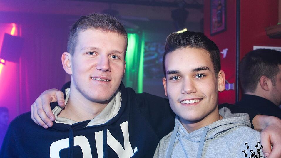 Beste Stimmung am Wochenende im Never Loose in Straubing.