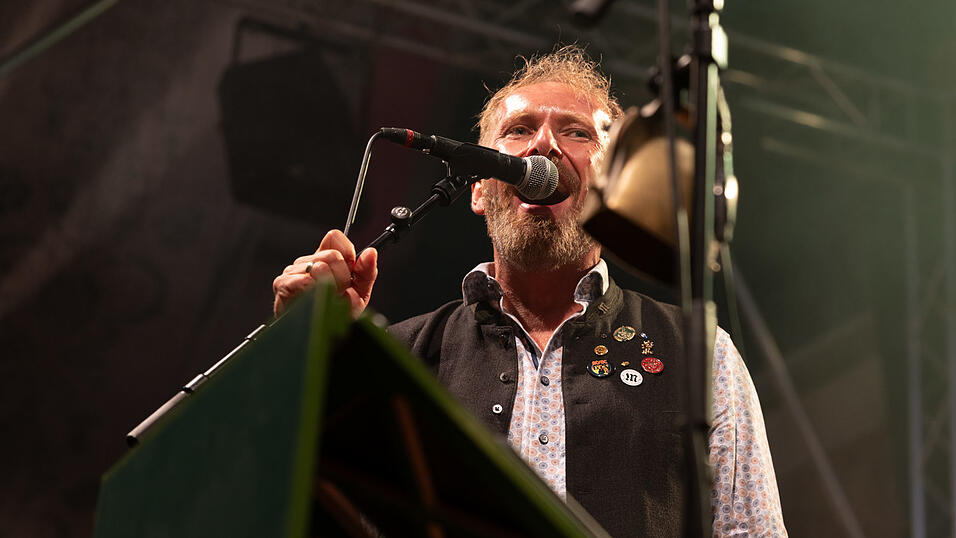 Die Partybilder vom Dienstag, 11. August, aus dem Festzelt Weckmann. Die Partybilder vom Dienstag, 11. August, aus dem Festzelt Weckmann.