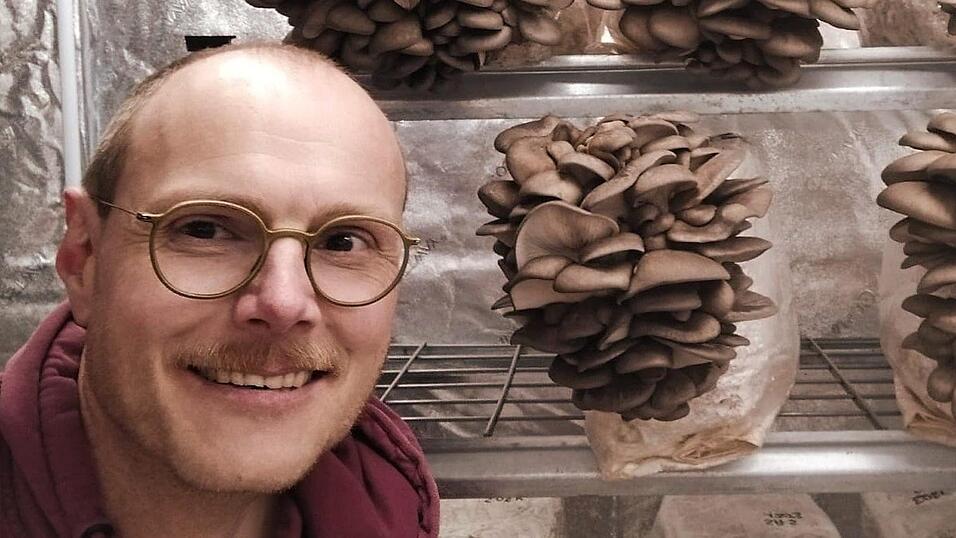 Rudolf Simml hat nach monatelangem Probieren den Dreh f&uuml;r die Pilzzucht raus. Er testet aber immer noch weitere Sorten.