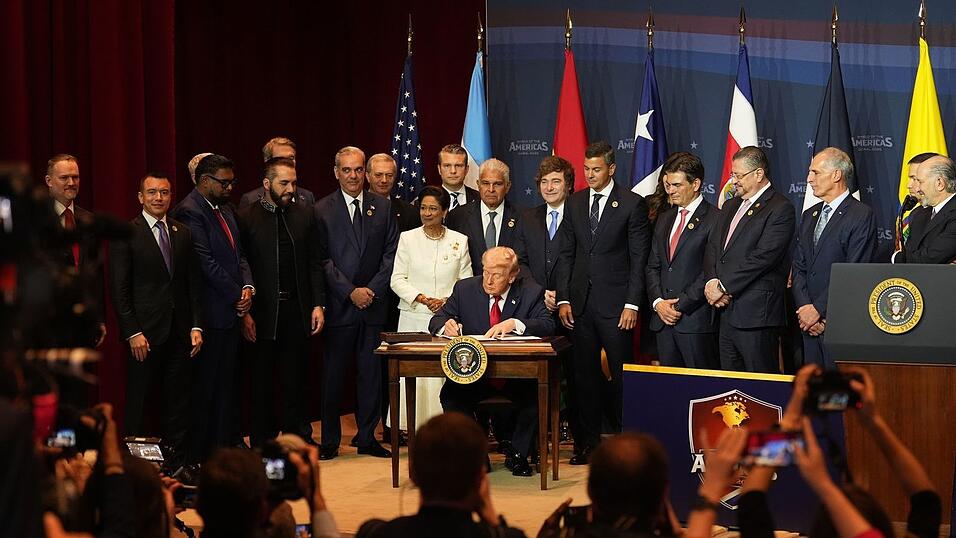 Die USA und mehrere lateinamerikanische Staaten haben Kolumbiens Behörden zur Einhaltung der Verfassung und zu einem geordneten Machtwechsel aufgerufen. (Archivbild) Die USA und mehrere lateinamerikanische Staaten haben Kolumbiens Behörden zur Einhaltung der Verfassung und zu einem geordneten Machtwechsel aufgerufen. (Archivbild)