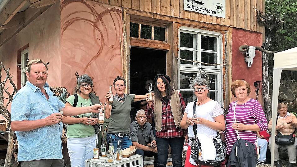 Eine Verkostung auf dem Luisenhof durfte nicht fehlen.