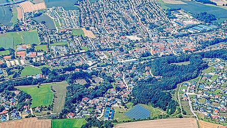 Enorm gewachsen ist Ergoldsbach in den vergangenen Jahren, so dass bei der Infrastruktur immer noch nachgebessert werden muss.