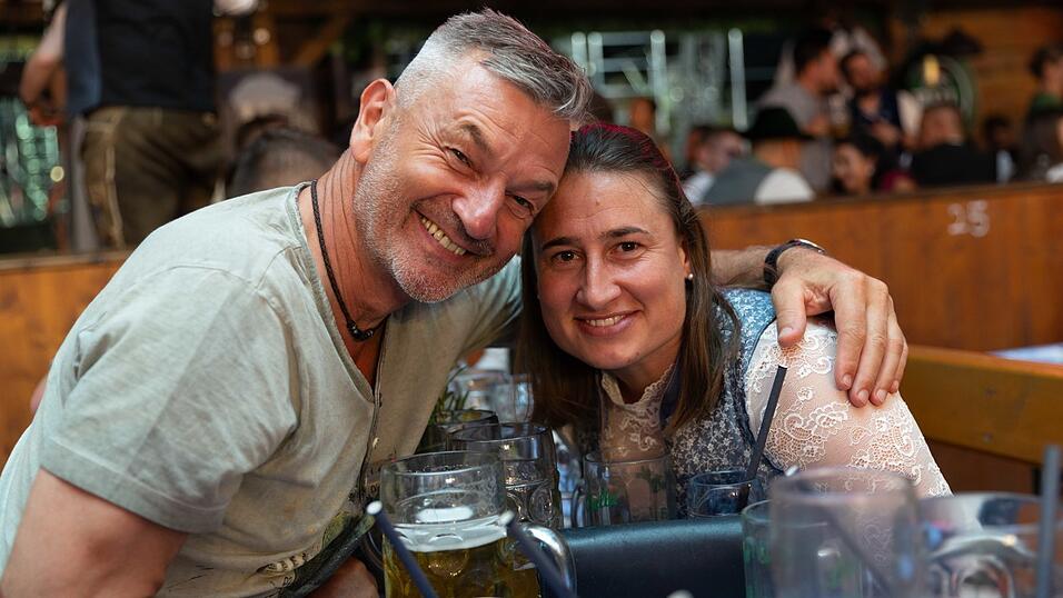 Die Partybilder vom Freitag, 7. August, aus dem Festzelt Wenisch. Die Partybilder vom Freitag, 7. August, aus dem Festzelt Wenisch.