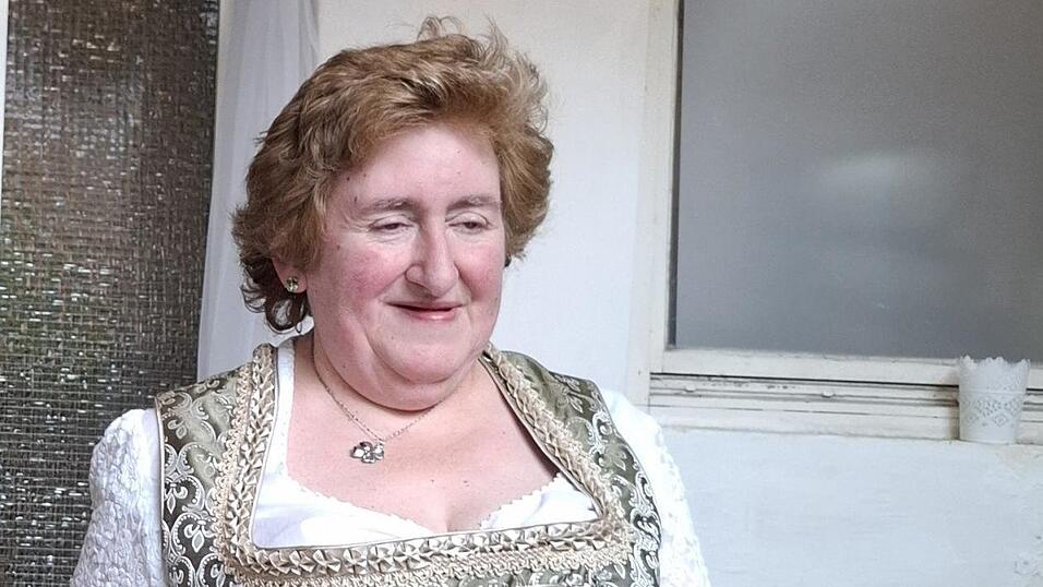 Renate Maier ist bekannt f&uuml;r ihren scharfen Witz und ihre Spontaneit&auml;t.