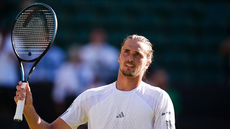Alexander Zverev strebt am Montag sein erstes Viertelfinale in Wimbledon an. Alexander Zverev strebt am Montag sein erstes Viertelfinale in Wimbledon an.