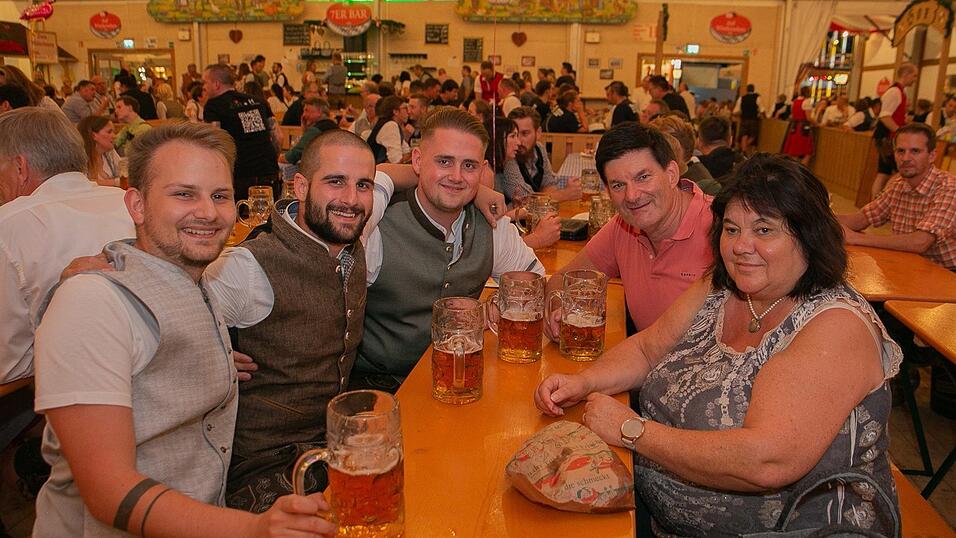 Die Partybilder von Montag, 15. August 2022, aus dem Festzelt Greindl.