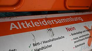 Von wem wurde der tote Hund neben dem Altkleidercontainer entsorgt? (Symbolbild) Von wem wurde der tote Hund neben dem Altkleidercontainer entsorgt? (Symbolbild)