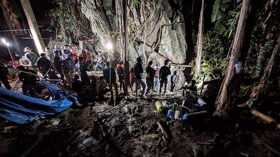 Das Höhlendrama in Laos hatte tagelang die Welt in Atem gehalten. Das Höhlendrama in Laos hatte tagelang die Welt in Atem gehalten.