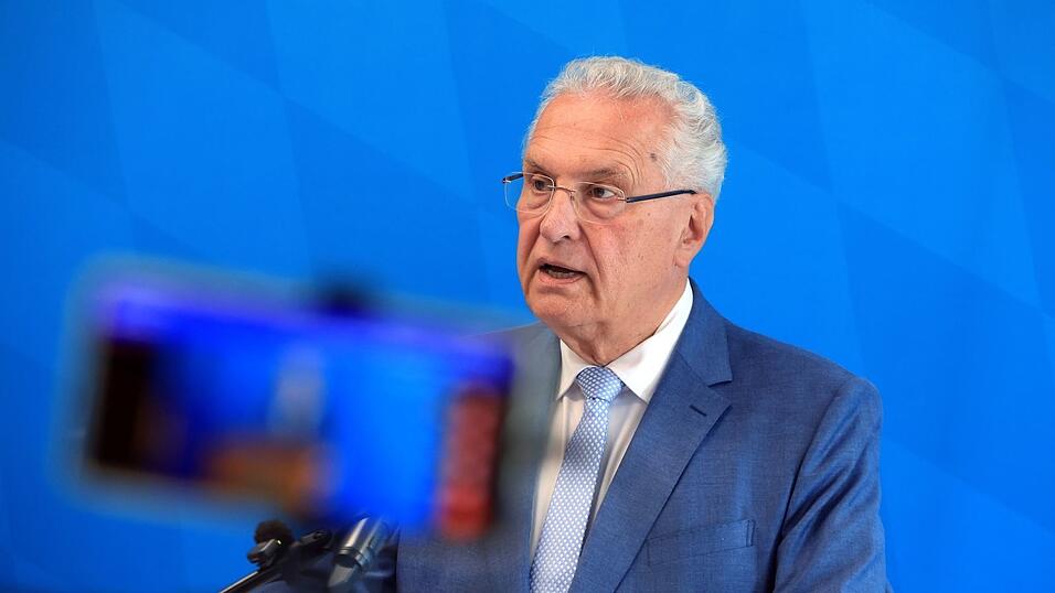 Bayerns Innenminister Joachim Herrmann (CSU) hält die Gesetzesänderung für «zwingend nötig». (Archivbild) Bayerns Innenminister Joachim Herrmann (CSU) hält die Gesetzesänderung für «zwingend nötig». (Archivbild)