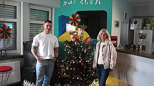 Andreas Wischnewski und Ingrid Roider betreuen die Jugendlichen im JUZ. &bdquo;Wir sind ein eingespieltes Team&ldquo;, finden sie.