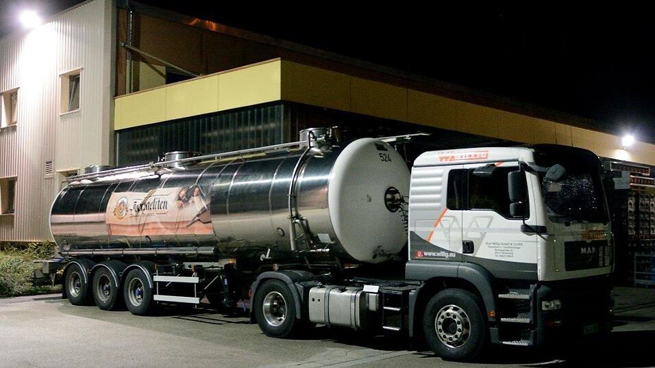 Abfahrt vom hof der Karmelitenbrauerei. Abfahrt vom hof der Karmelitenbrauerei.