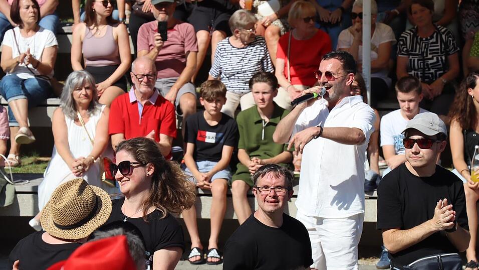 Durfte nicht fehlen: Auftritt von B&uuml;rgermeister MarKuss