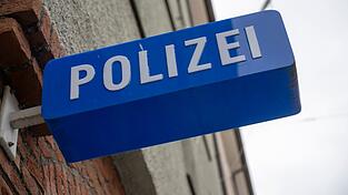 Die Polizei ermittelt. (Symbolbild) Die Polizei ermittelt. (Symbolbild)