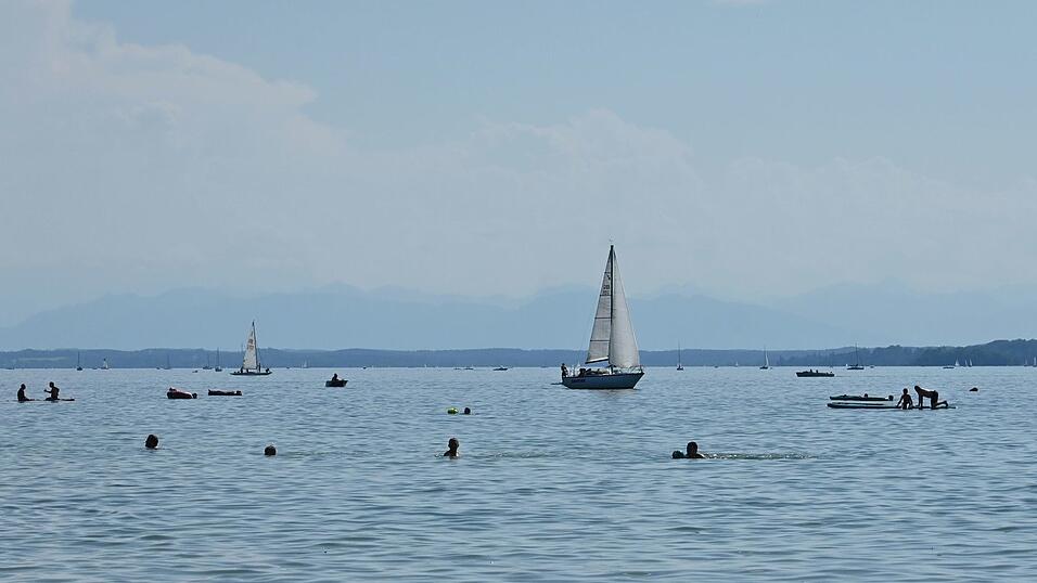 Der Starnberger See führt derzeit weniger Wasser als üblich. (Archivbild) Der Starnberger See führt derzeit weniger Wasser als üblich. (Archivbild)
