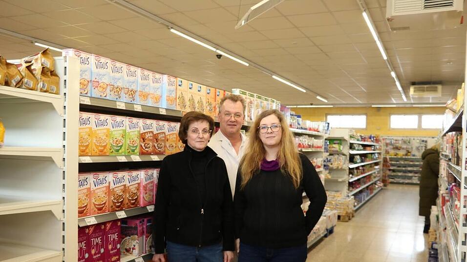 Seit 1996 führen Christa und Franz Röckl (links) den Edeka-Markt in Steinach. Ab 31. Dezember ist Schluss. Seit 1996 führen Christa und Franz Röckl (links) den Edeka-Markt in Steinach. Ab 31. Dezember ist Schluss.