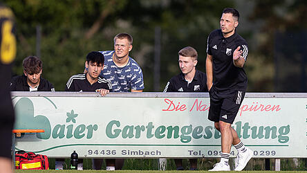 Gegen den Tabellendritten der Vorsaison, den SV Neufraunhofen, steht Simbachs Trainer an der Linie, Matthias Reichl, bis auf die Langzeitverletzten der gesamte Kader zur Verfügung.