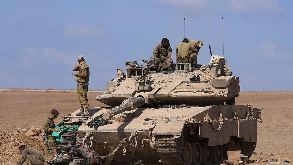 Die israelischen Streitkräfte sollen sich hinter eine vereinbarte Linie zurückziehen.