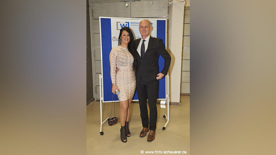 Feiern k&ouml;nnen sie, die Wirtschaftsjunioren - hier ist der Beweis!