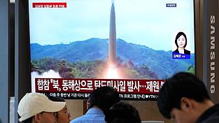 Nordkorea hat erneut eine ballistische Rakete abgefeuert. Nordkorea hat erneut eine ballistische Rakete abgefeuert.