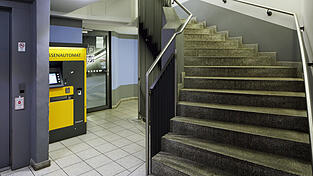 Trotz wiederholter Reparaturen blieb der Aufzug st&ouml;ranf&auml;llig.