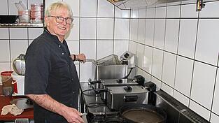 Der Arbeitstag von Franz-Xaver Köck beginnt um 4 Uhr früh. Der Metzgermeister kocht gerne, was man auch schmeckt. Der Arbeitstag von Franz-Xaver Köck beginnt um 4 Uhr früh. Der Metzgermeister kocht gerne, was man auch schmeckt.