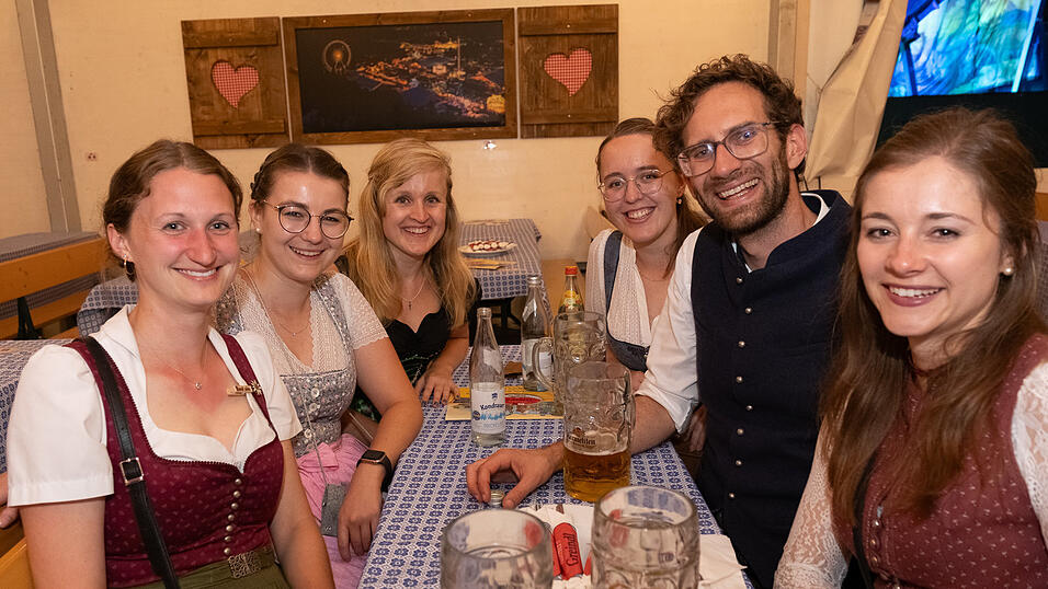 Die Partybilder vom Sonntag, 13. August 2023, aus dem Festzelt Greindl. Die Partybilder vom Sonntag, 13. August 2023, aus dem Festzelt Greindl.