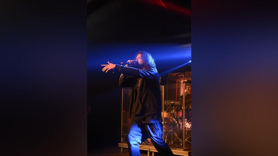 Rapmusik funktioniert auch mit einer Live-Band. Demograffics & Tribes of Jizu sind der Beweis daf&uuml;r.