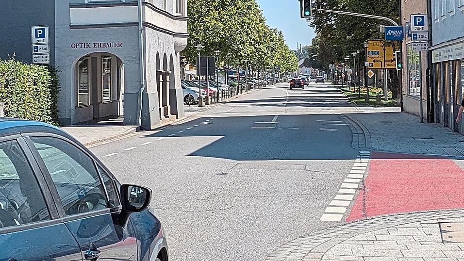 Auswärtige aufgepasst: Die Parkregeln für den Stadtplatz befinden sich rechts und links der Zufahrtsstraßen. Auswärtige aufgepasst: Die Parkregeln für den Stadtplatz befinden sich rechts und links der Zufahrtsstraßen.