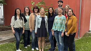Das Team der Beratungsstelle für seelische Gesundheit (v.l.): Leiterin Luisa Hammerschmied, Anna Löffler, Petra Eder, Manuela Laruelle, Ingrid Paßreiter, Maximilian Popp, Kathrin Moll, Judith Penzkofer und Claudia Hierl.