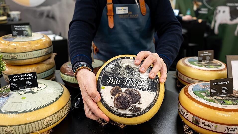 Auch bei Milch- und Molkereiprodukten setzten die Verbraucherinnen und Verbraucher auf Bio. Auch bei Milch- und Molkereiprodukten setzten die Verbraucherinnen und Verbraucher auf Bio.