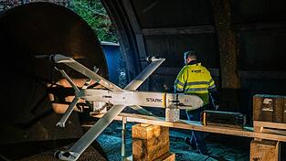 Nach Angaben von Stark Defence wurden mehr als 800 mm Panzerstahl durchdrungen.