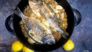 Und so sieht sie aus, die leckere Dorade aus dem Backofen. Ein Rezept von cooknsoul.de