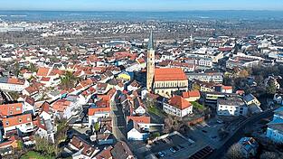 Die Stadt Dingolfing befindet sich im stetigen Wandel. Die Stadt Dingolfing befindet sich im stetigen Wandel.