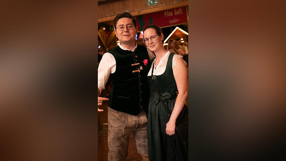 Die Partybilder vom Montag, 18. August, aus dem Festzelt Krönner. Die Partybilder vom Montag, 18. August, aus dem Festzelt Krönner.