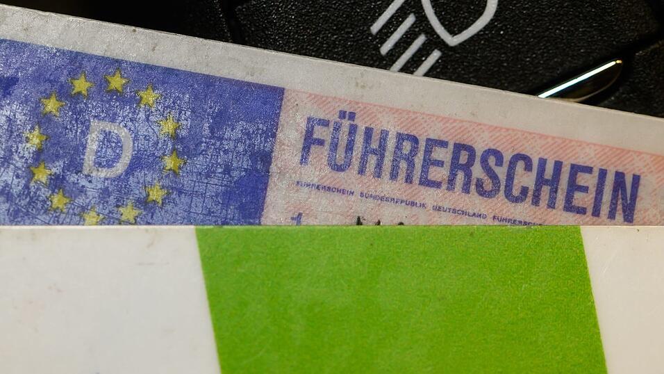 Die Kosten f&uuml;r den F&uuml;hrerschein sind in den vergangenen Jahren gestiegen. (Symbolbild)