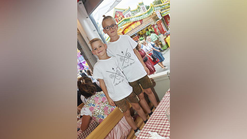 Die Partybilder vom Samstag, 12. August 2023, aus dem Festzelt Lechner.