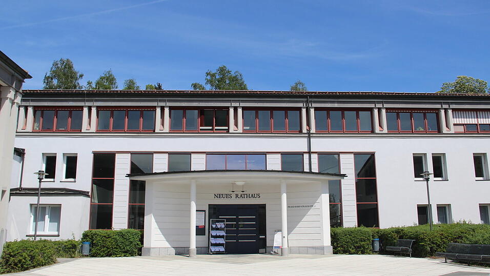 Die Deggendorfer w&auml;hlen am 8. M&auml;rz einen neuen Oberb&uuml;rgermeister und einen neuen Stadtrat.