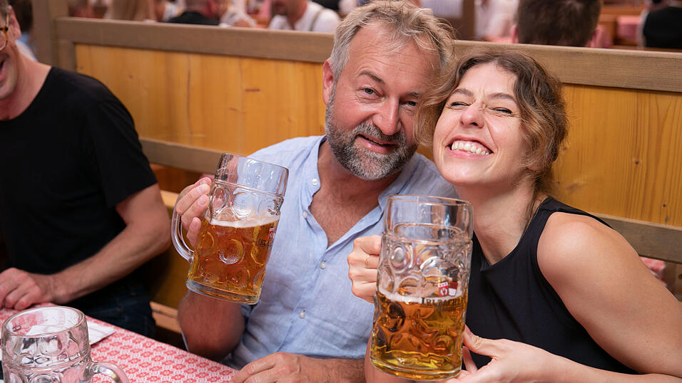 Die Partybilder vom Dienstag, 12. August, aus dem Festzelt Krönner. Die Partybilder vom Dienstag, 12. August, aus dem Festzelt Krönner.