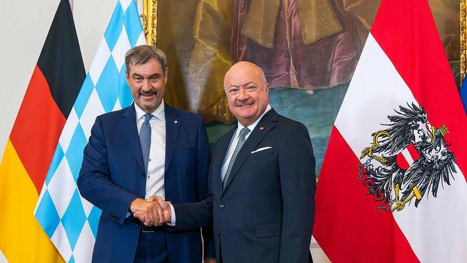 Enge Partner – aber mit politischen Herausforderungen: Markus Söder (l.) und Österreichs Kanzler Stocker (r.). Enge Partner – aber mit politischen Herausforderungen: Markus Söder (l.) und Österreichs Kanzler Stocker (r.).