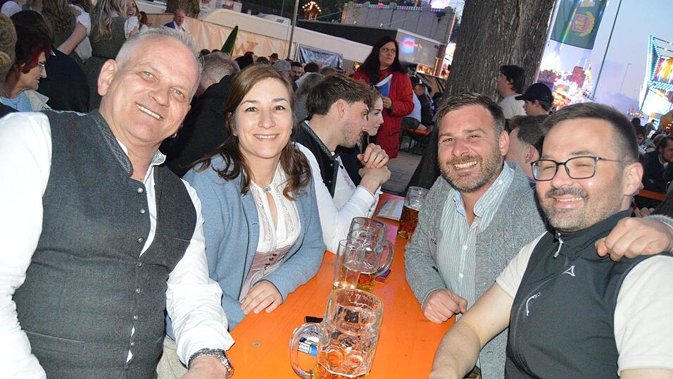 Viele Landshuter feierten am Freitag auf der Dult.&nbsp;